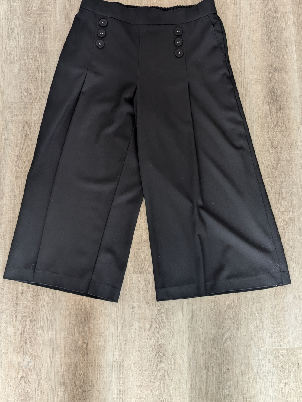 Black Wide-Leg Cropped Dress Pants
